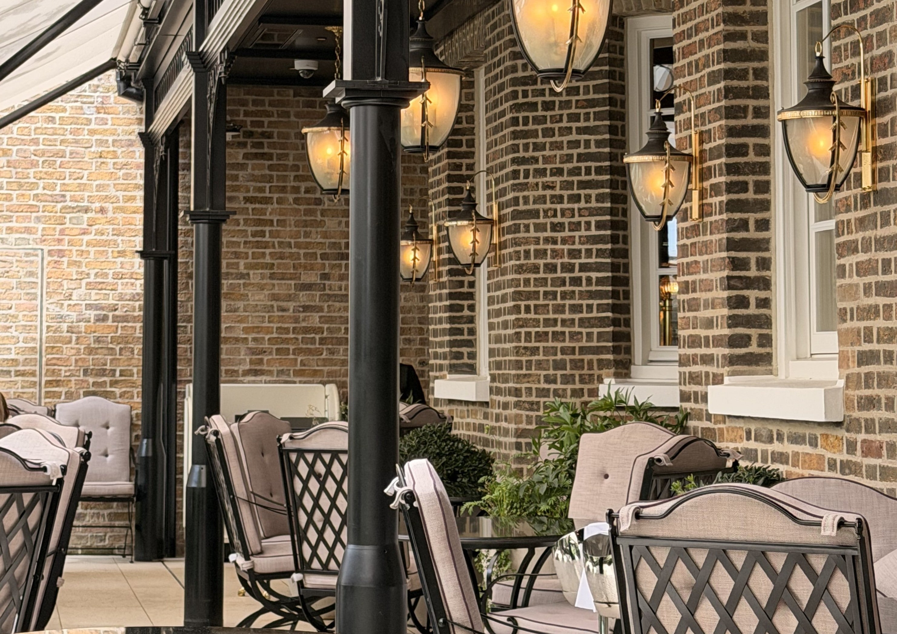 The Ritz has a secret garden. For now.