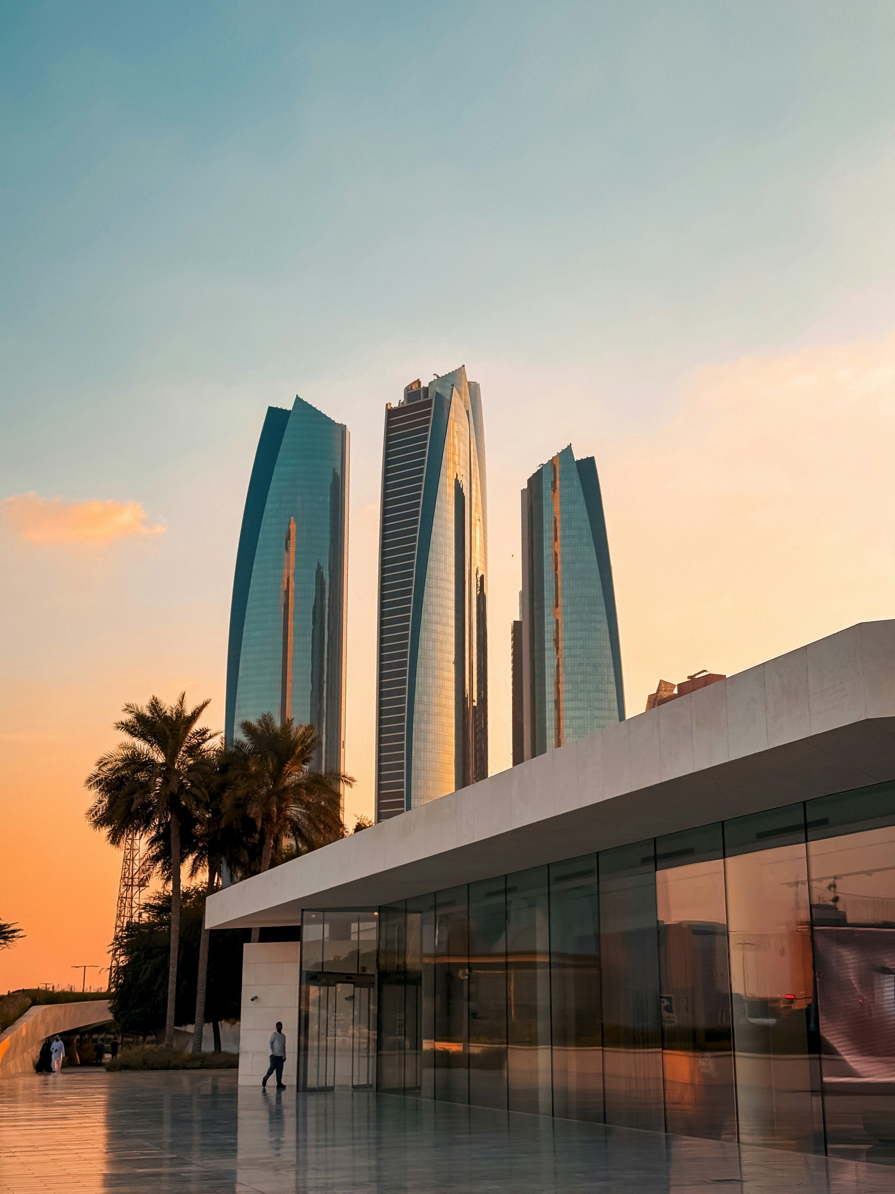 How to get a free mini-vacay in Abu Dhabi